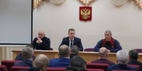 На месте возгорания в Энгельсе сегодня провели заседание комиссии по чрезвычайным ситуациям с участием заместителя руководителя МЧС России Ильи Денисова - Татищевский район